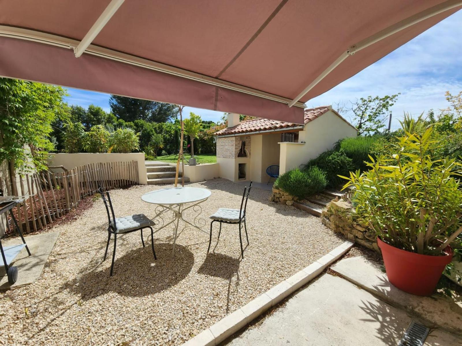 Myluberon-Appartement Au Pied Du Luberon Lauris Екстериор снимка